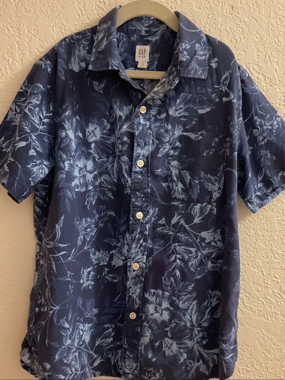 GAP Navy Floral Short-Sleeve Button-Down Shirt